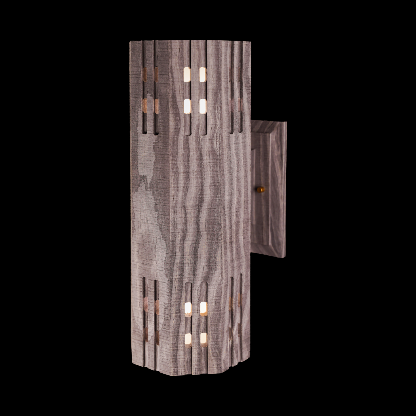 Figure 8: 428MM-16" Sconce